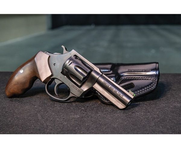 Charter Arms The PROFESSIONAL Revolver Steel / Walnut .32 HR 3-inch 7Rds